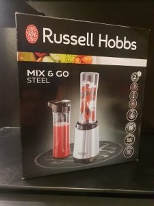 russell-hobbs-smoothie-maker-im-karton